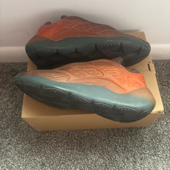 adidas gazelle silver green womens Shop | Mens adidas Yeezy 700 V3 'Copper Fade' 2021 GY4109
